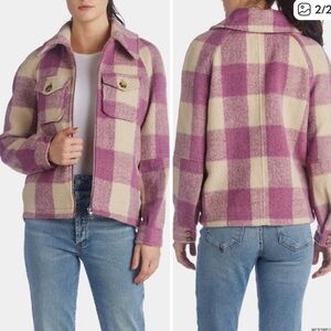 NWT AVEC LES FILLES Women’s Zip Front Pink Plaid Jacket in a Size XS